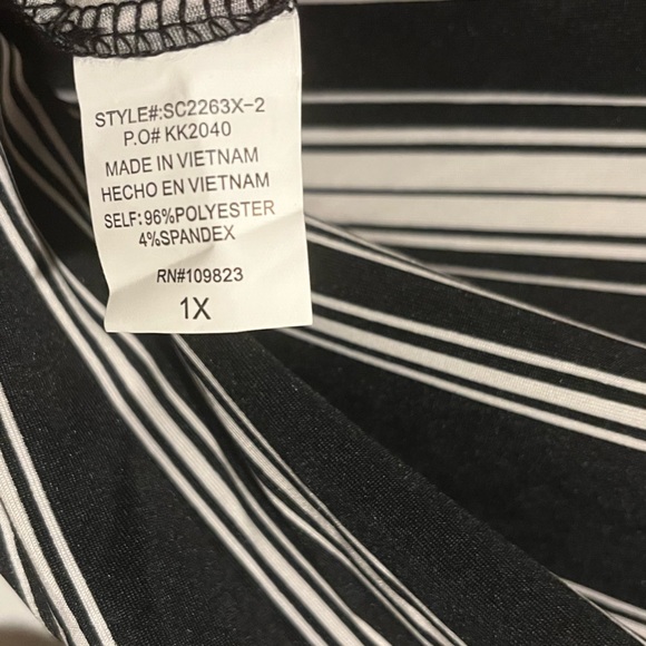 Small Black and White Striped Blouse with Tie - Picture 3 of 4